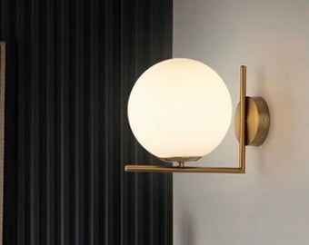دیوارکوب شیک همراه حباب  کد D111